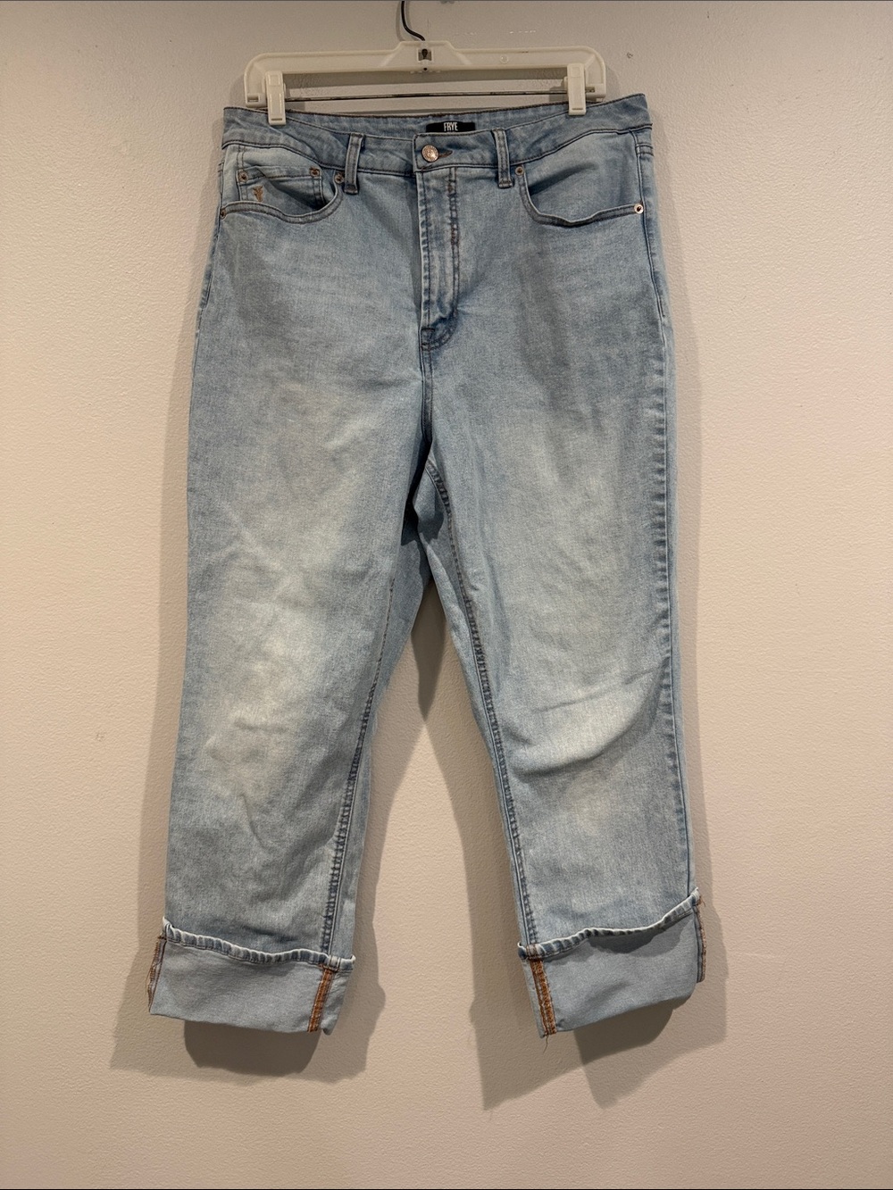 Women's Light Blue Cropped Straight Jeans - Casual Mid-Rise